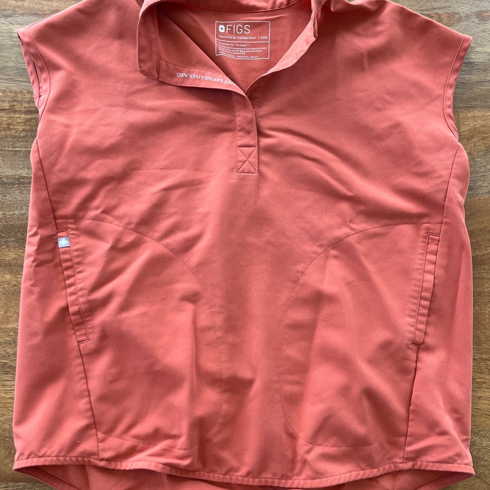 FIGS Women's Terracotta Rafaela Scrub Top
